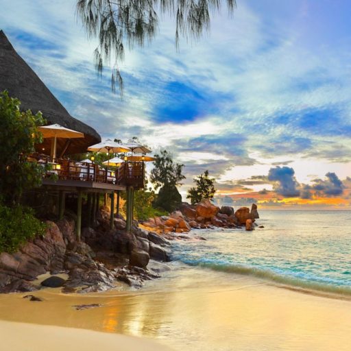 Les Seychelles, des îles paradisiaques où les habitants connaissent les mêmes problèmes de santé que ceux des pays industrialisés.